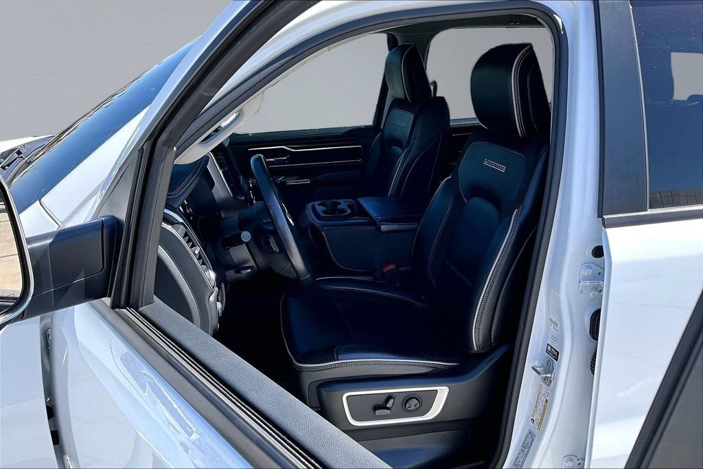 Certified 2022 RAM 1500 Laramie AWD/4WD image 3