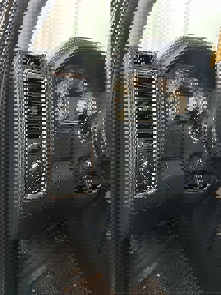 Used 2018 RAM 1500 Laramie Longhorn w/ Convenience Group image 15