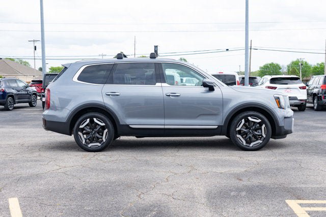 Used 2025 Kia Telluride S AWD/4WD image 6