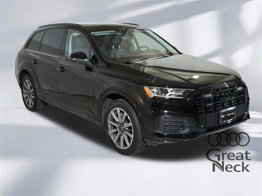 Used 2023 Audi Q7 2.0T Premium Plus w/ Premium Plus Package AWD/4WD image 11
