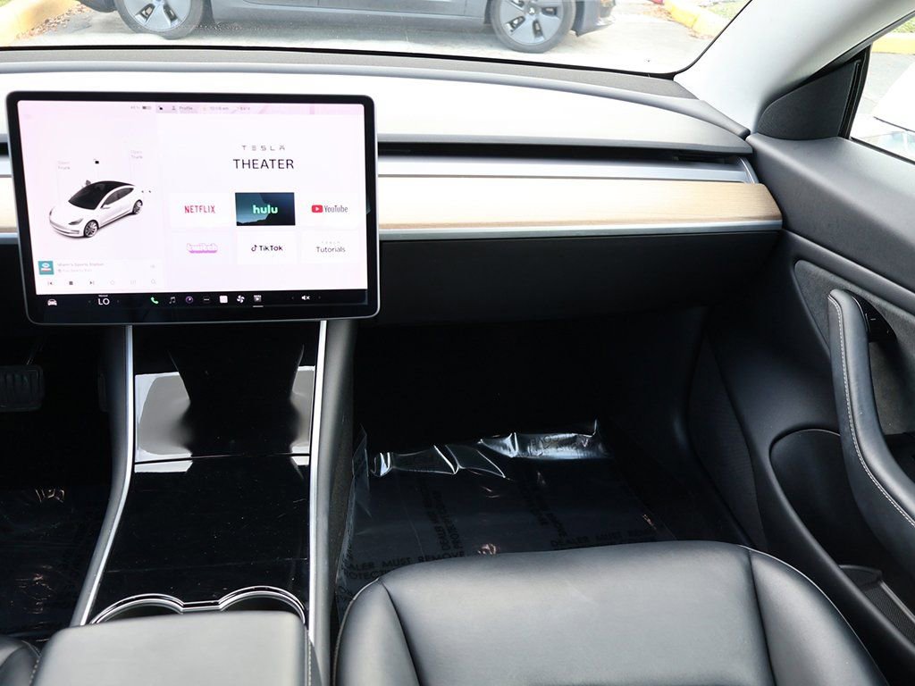 Used 2019 Tesla Model 3 Long Range image 41