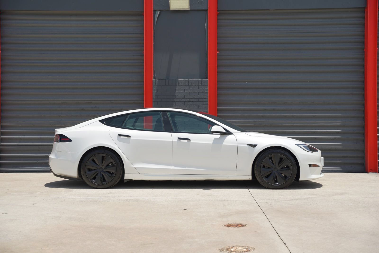 Used 2023 Tesla Model S AWD/4WD image 4