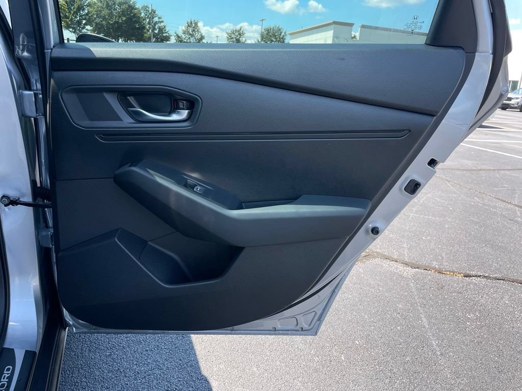 Certified 2025 Honda Accord LX image 38