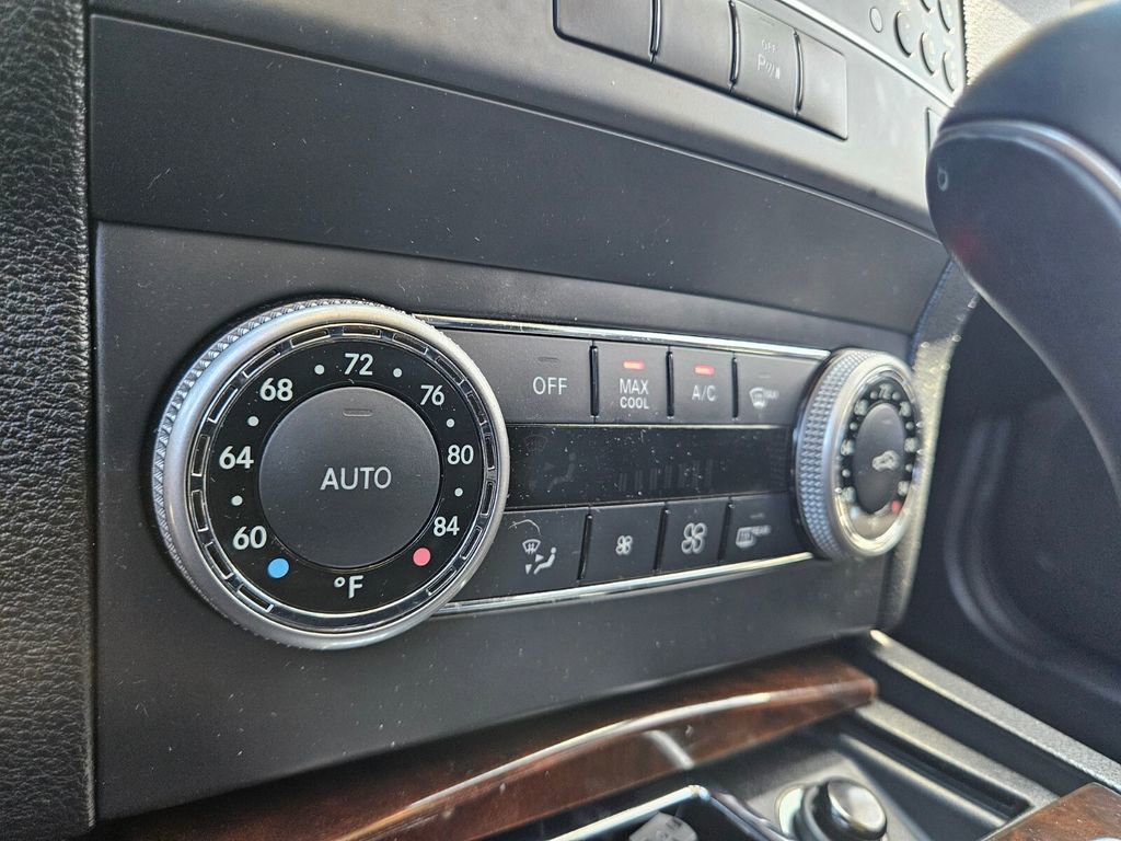 Used 2012 Mercedes-Benz GLK 350 4MATIC image 22