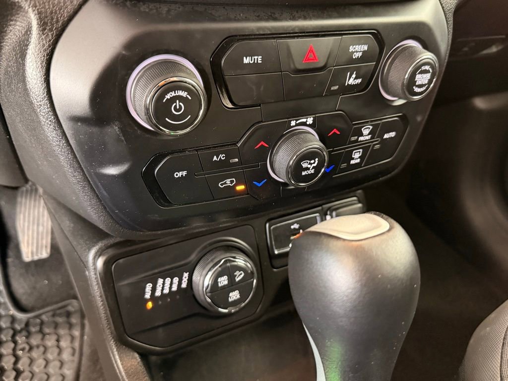 Certified 2023 Jeep Renegade Trailhawk image 32