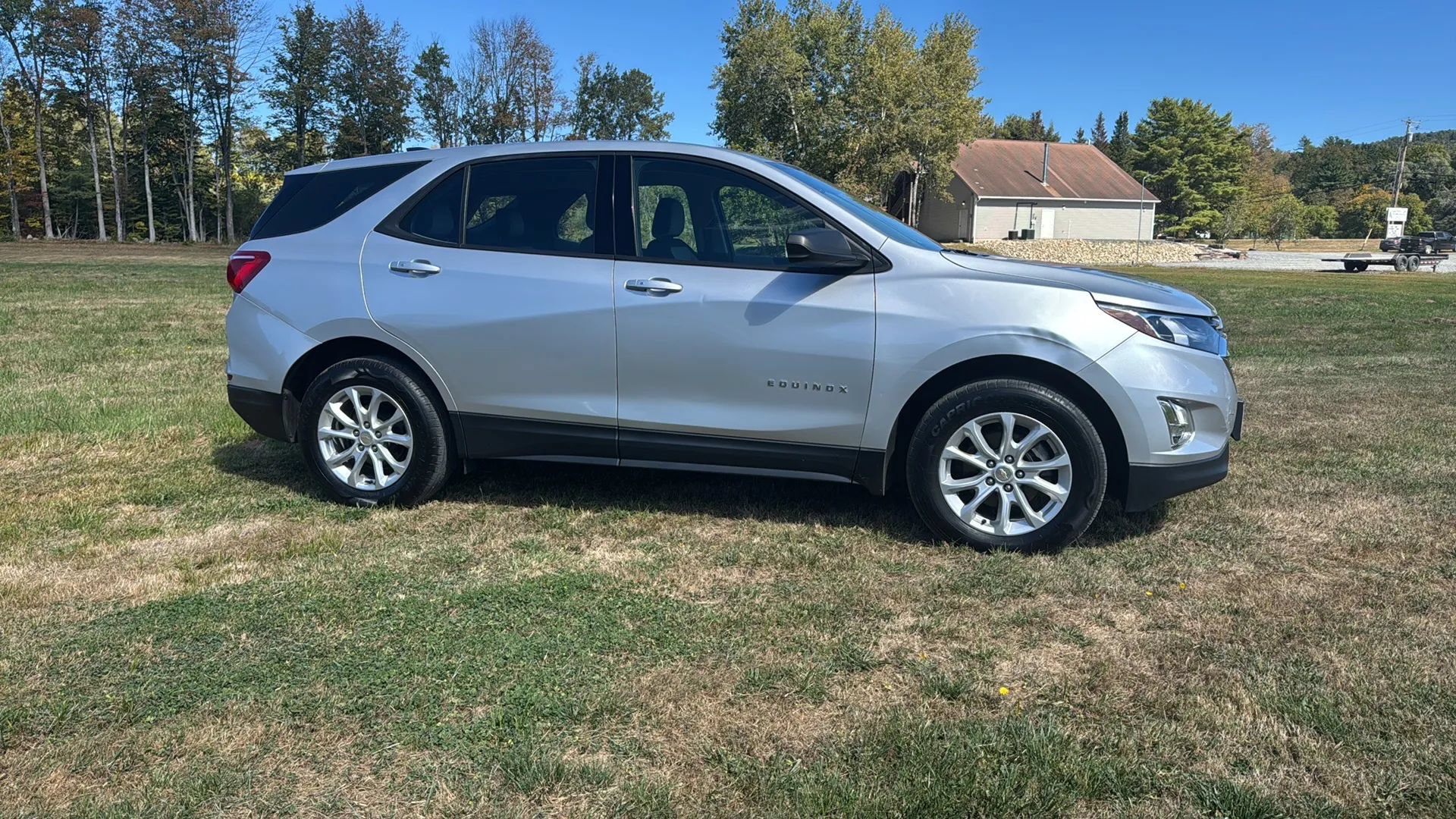 Used 2019 Chevrolet Equinox LS AWD/4WD image 4