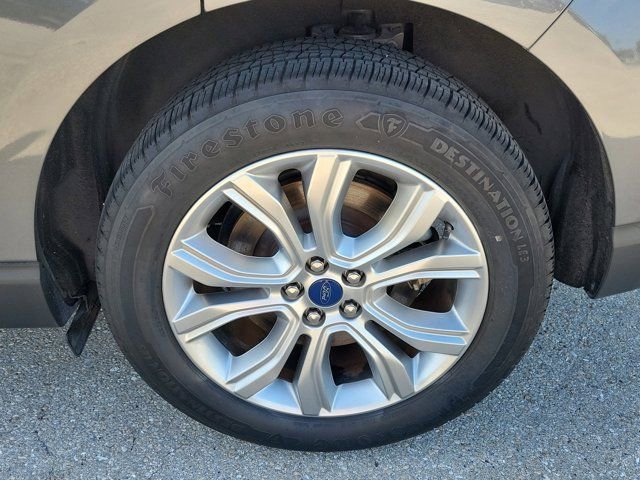 Certified 2022 Ford Edge Titanium AWD/4WD image 9