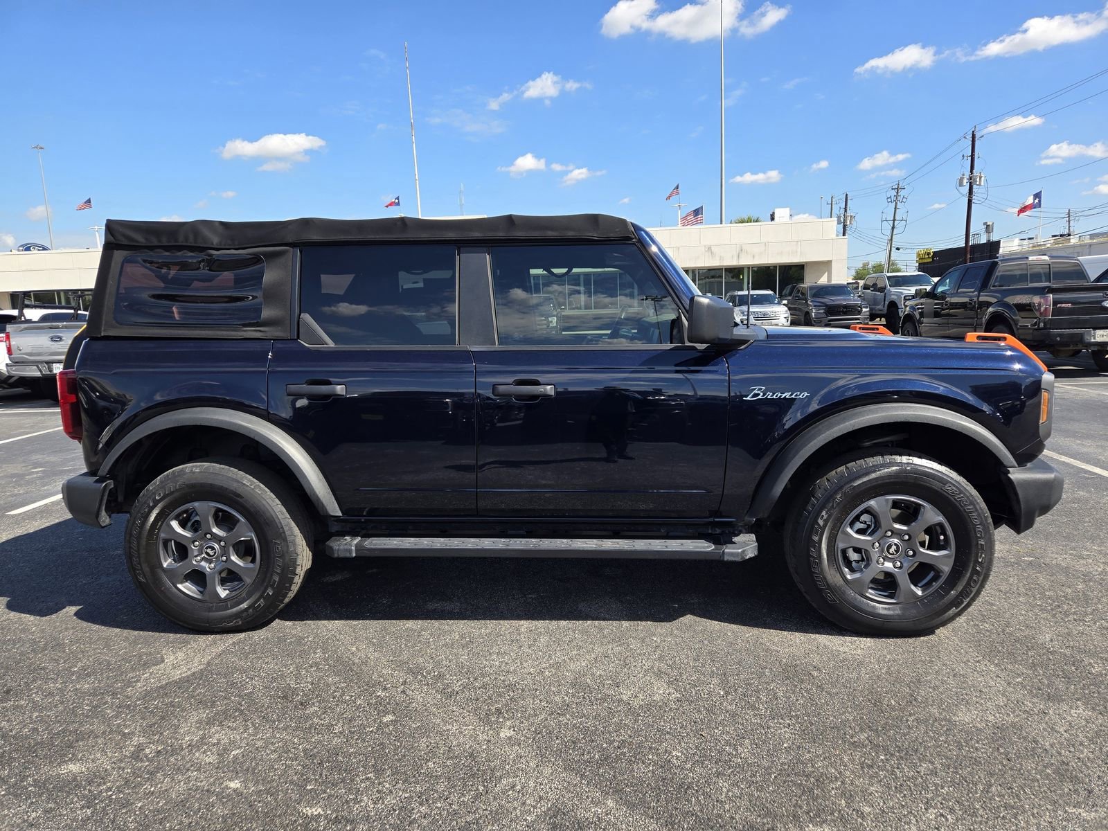 Used 2021 Ford Bronco Big Bend image 4