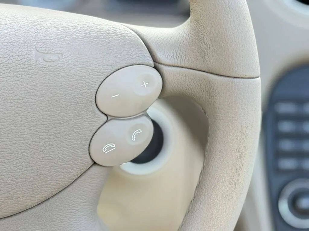 Used 2005 Mercedes-Benz SL 500 image 21
