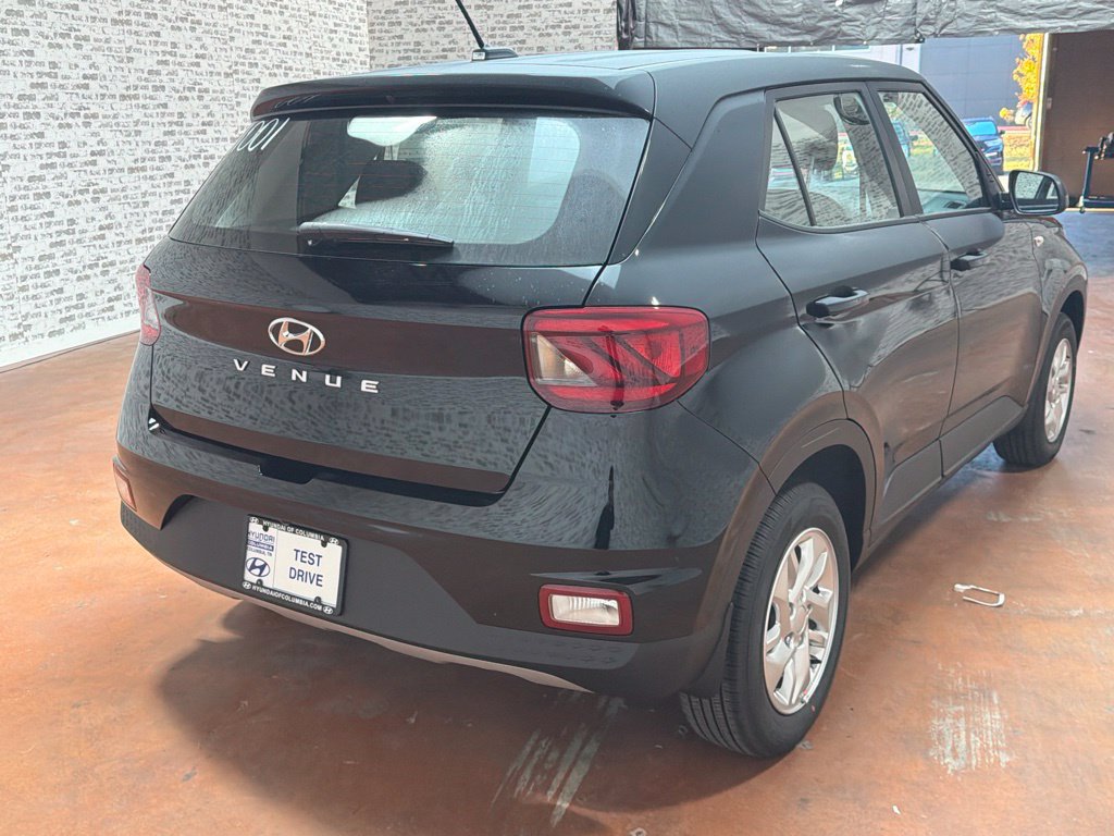 New 2026 Hyundai Venue SE FWD image 7