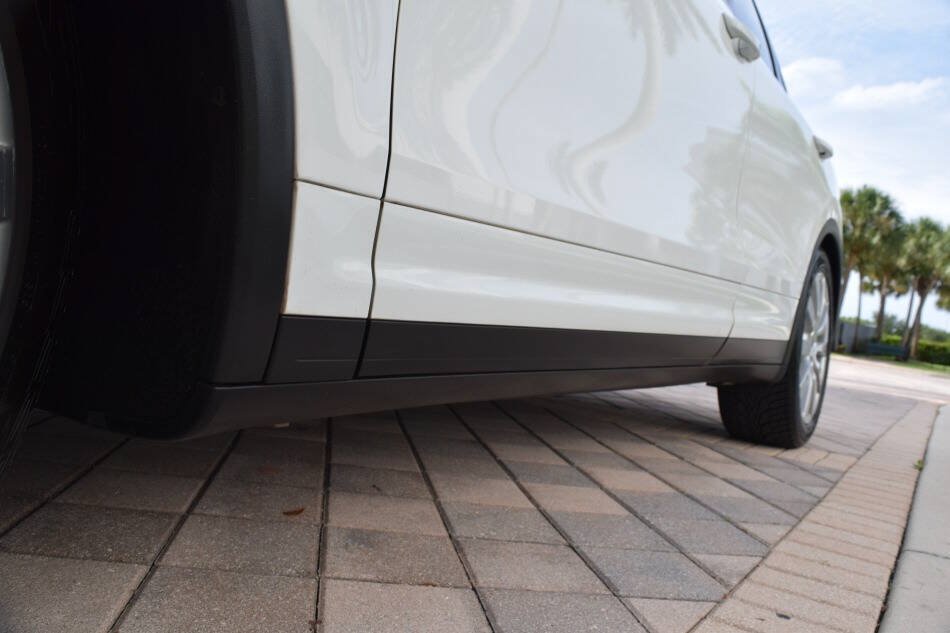 Used 2013 Porsche Cayenne Diesel AWD/4WD image 28
