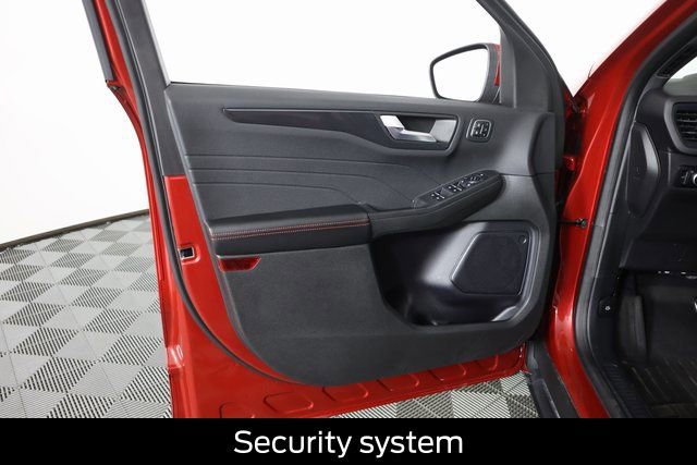 Certified 2023 Ford Escape ST-Line Elite AWD/4WD image 33