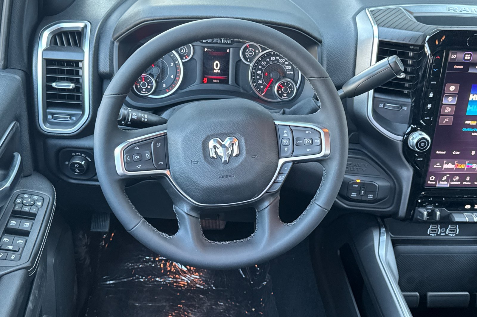 New 2027 RAM 3500 Big Horn AWD/4WD image 13