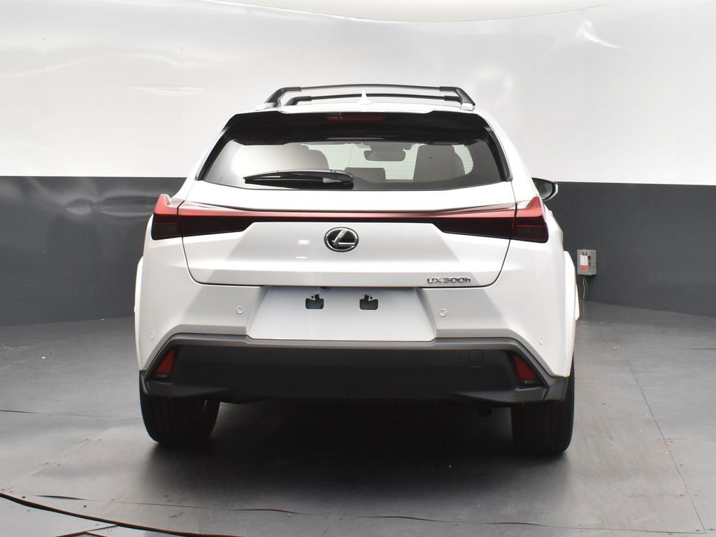 New 2025 Lexus UX 300h FWD image 6