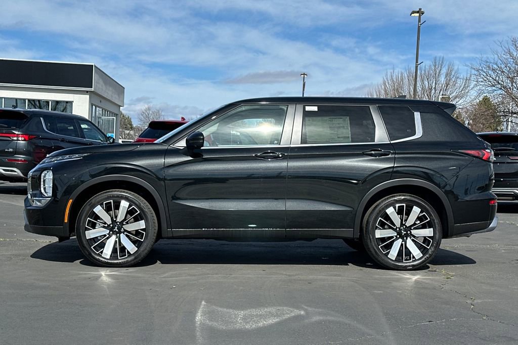 New 2026 Mitsubishi Outlander SE AWD/4WD image 7