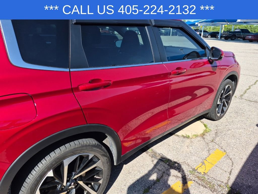 Used 2023 Mitsubishi Outlander SE AWD/4WD image 10