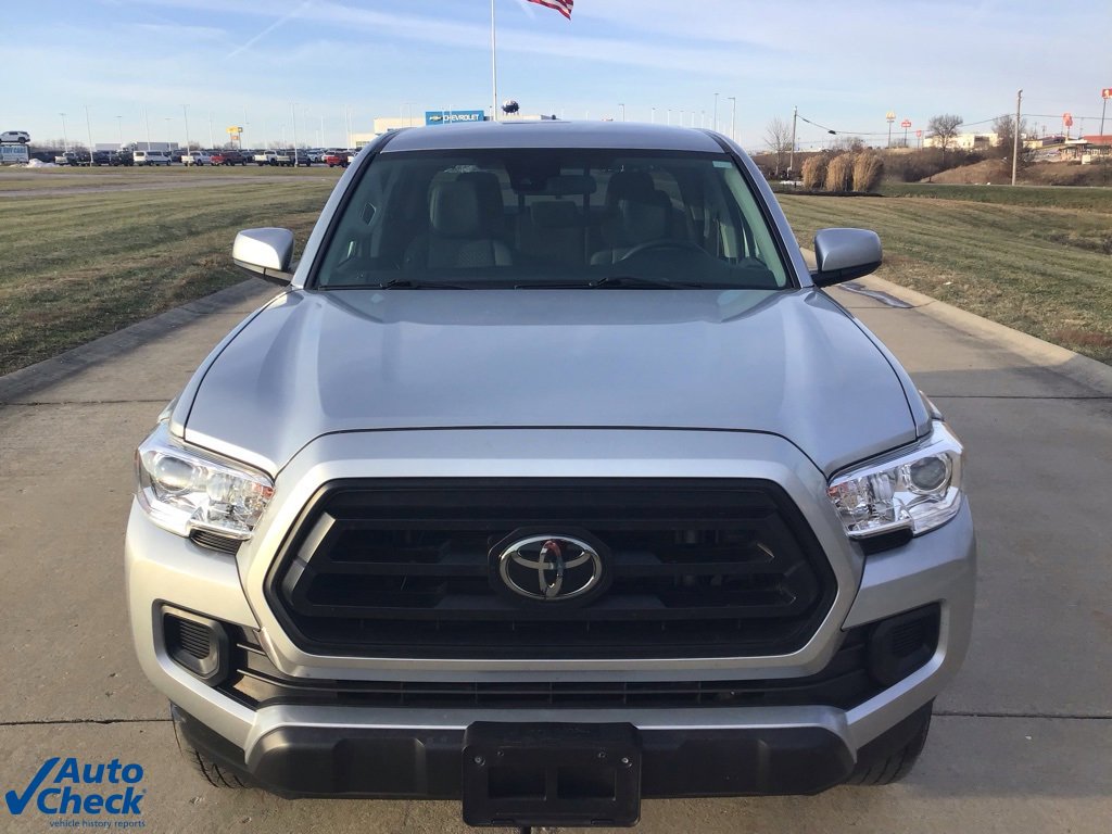 Used 2022 Toyota Tacoma SR image 10