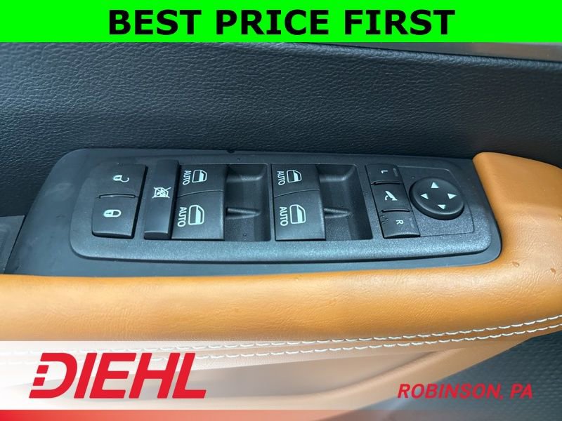 New 2026 Chrysler Pacifica Pinnacle image 29