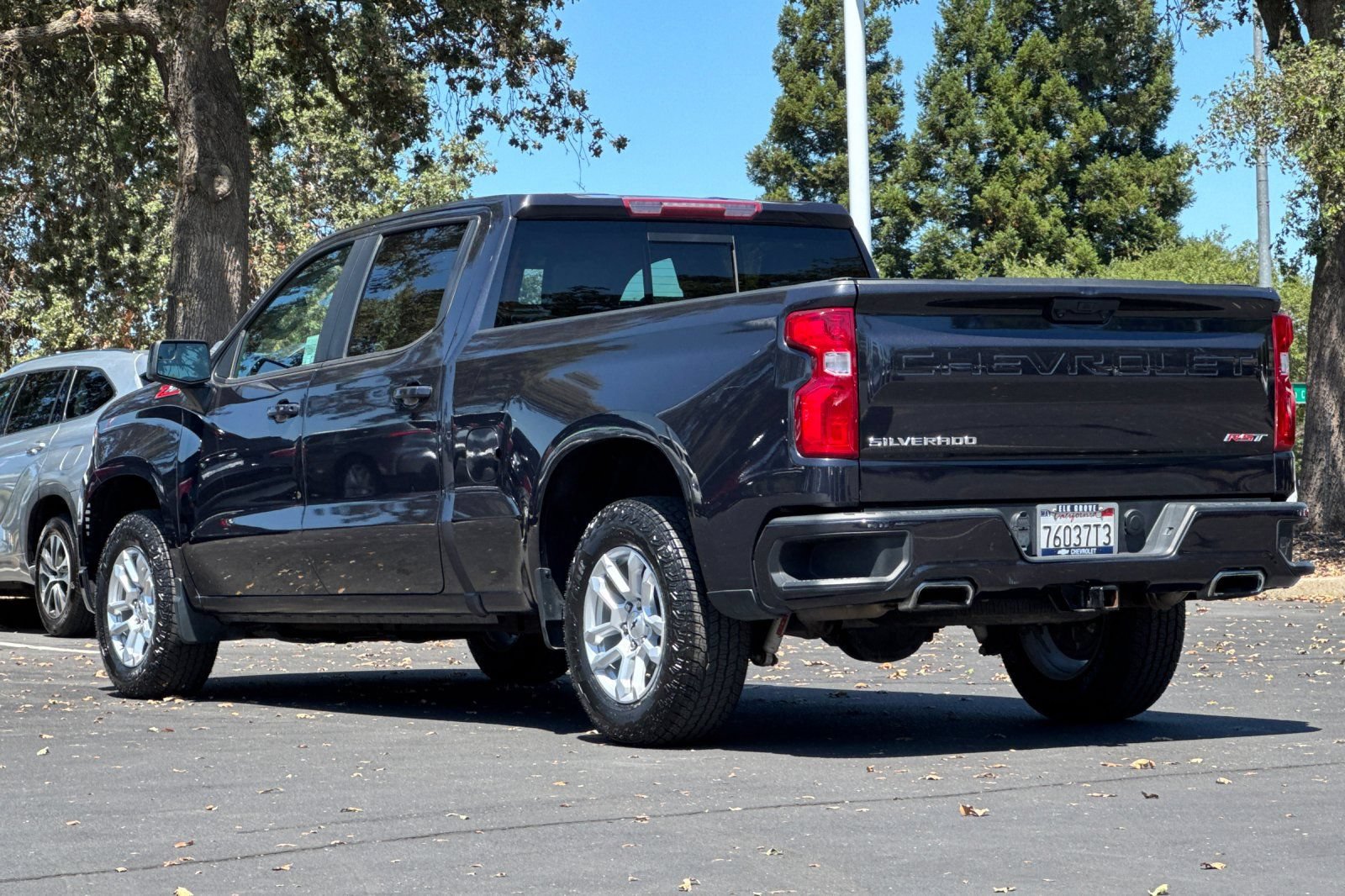 Used 2023 Chevrolet Silverado 1500 RST AWD/4WD image 5
