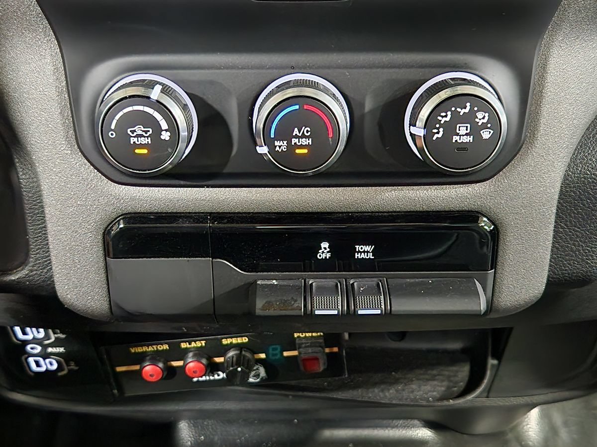 Used 2023 RAM 2500 Tradesman AWD/4WD image 39