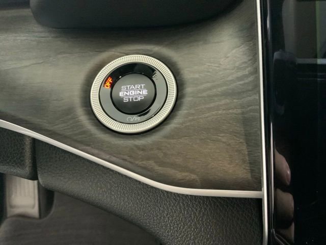 Used 2024 Jeep Grand Cherokee Limited 4xe w/ Luxury Tech Group II image 38