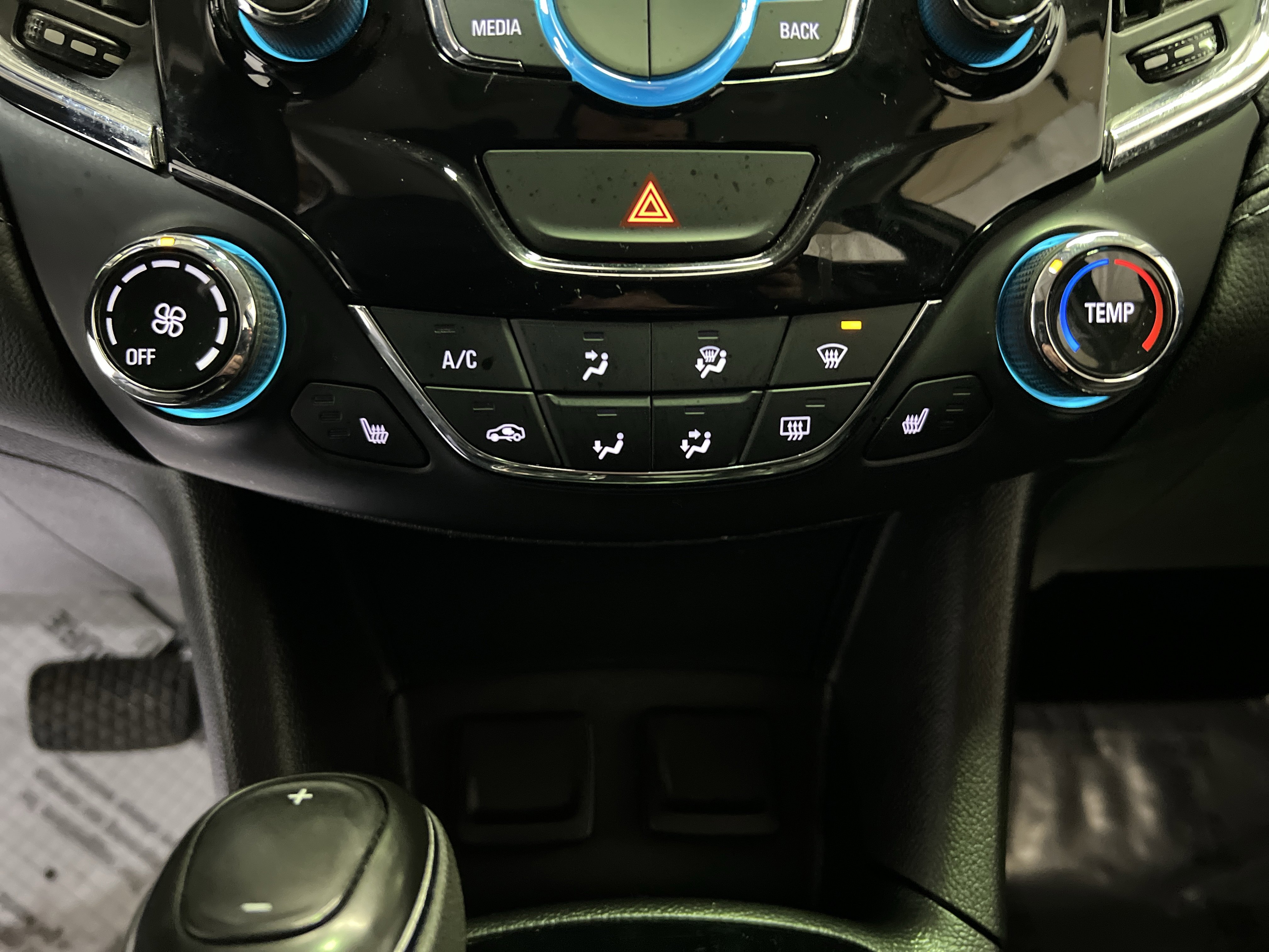 Used 2018 Chevrolet Cruze LT image 21