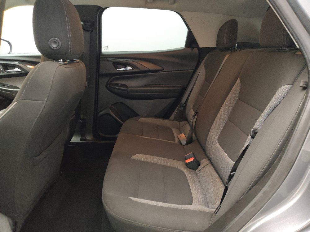 Used 2021 Chevrolet TrailBlazer LT w/ Convenience Package FWD image 18