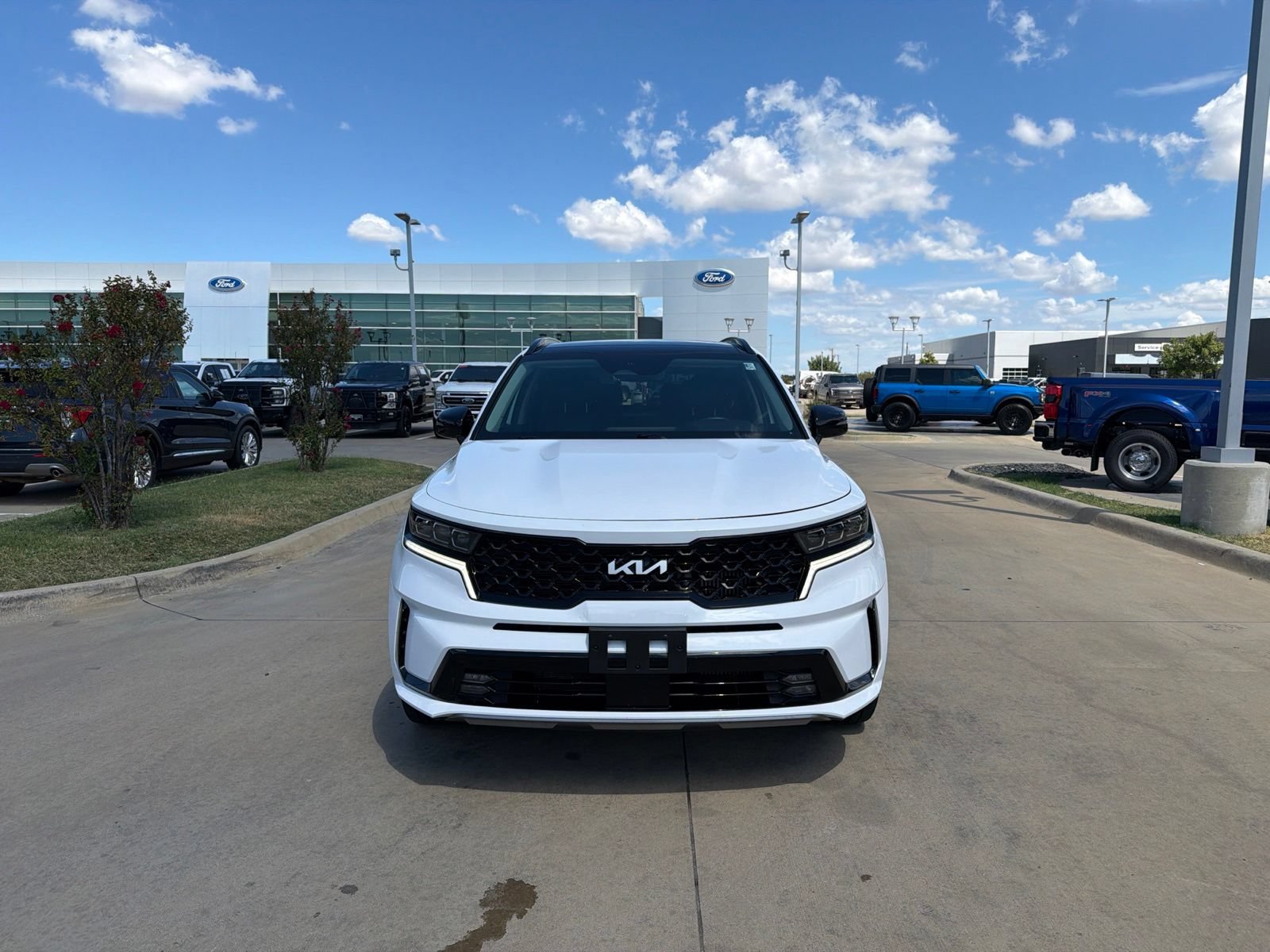 Used 2023 Kia Sorento SX FWD image 9