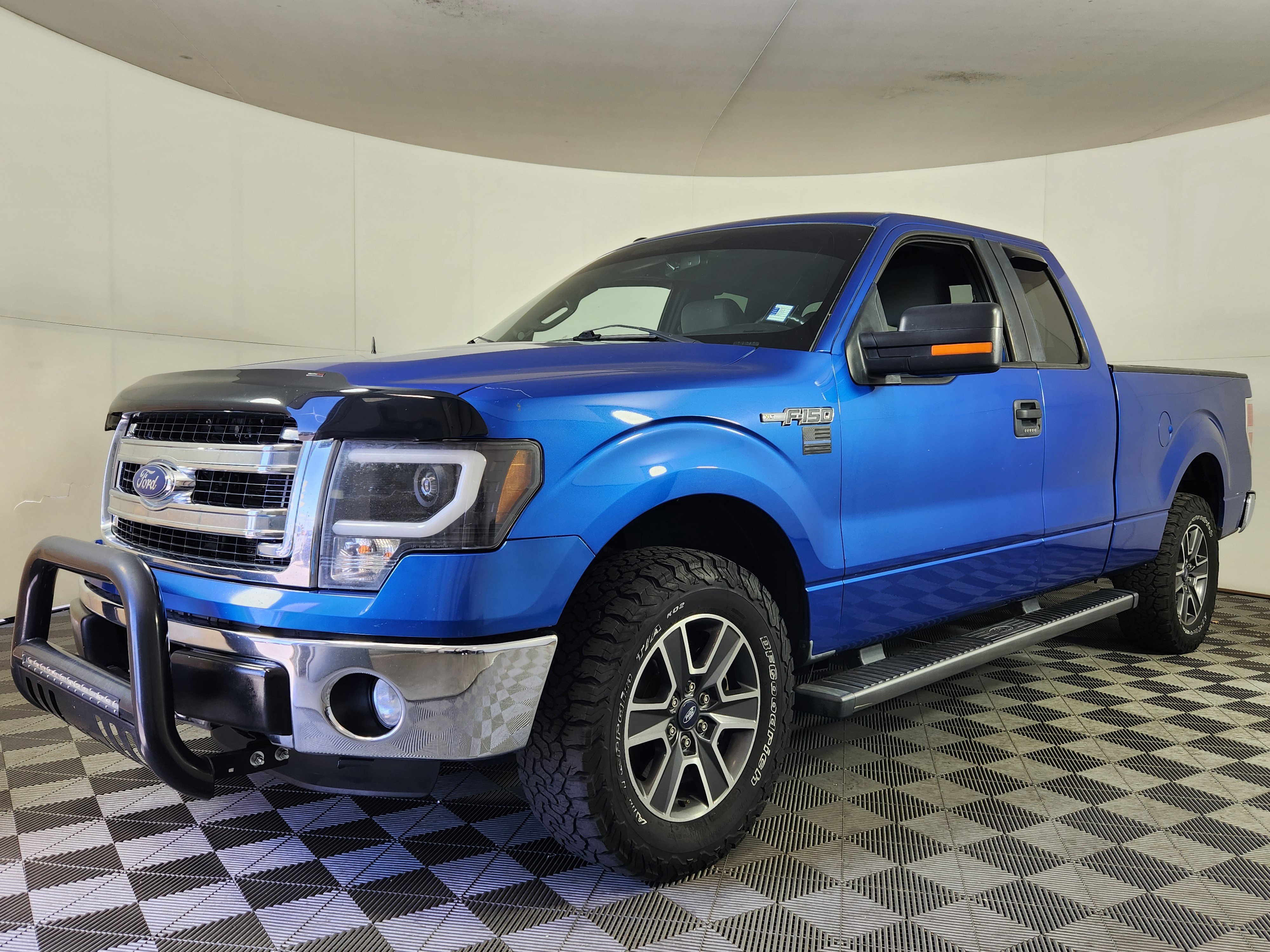 Used 2014 Ford F150 XLT w/ Equipment Group 301A Mid RWD image 3