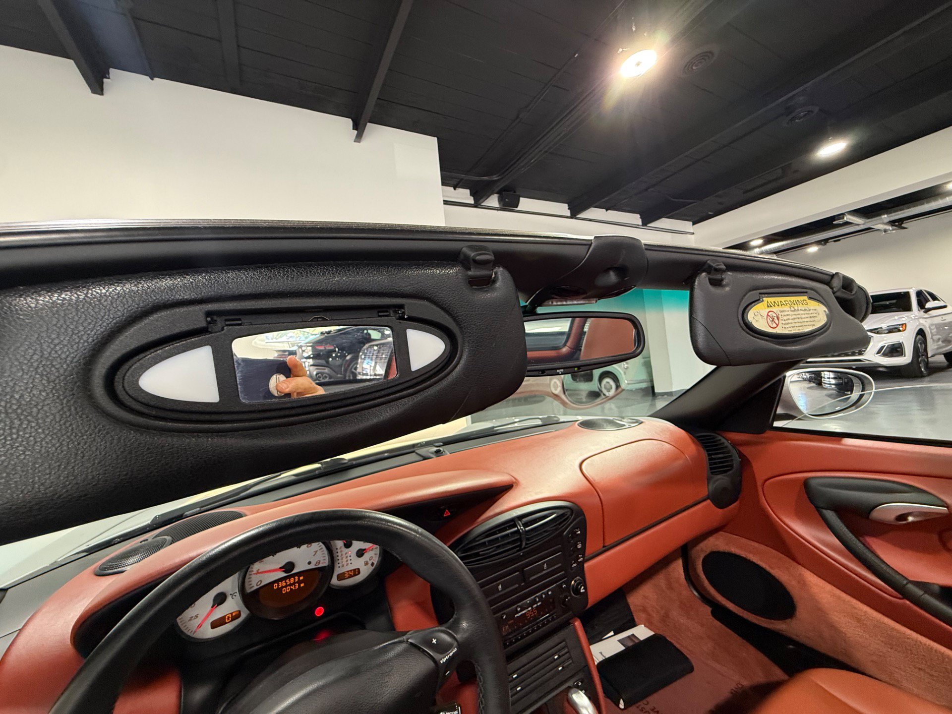 Used 2001 Porsche Boxster RWD image 31