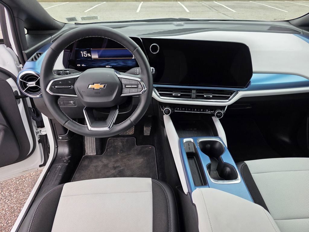 Certified 2025 Chevrolet Equinox EV LT image 27