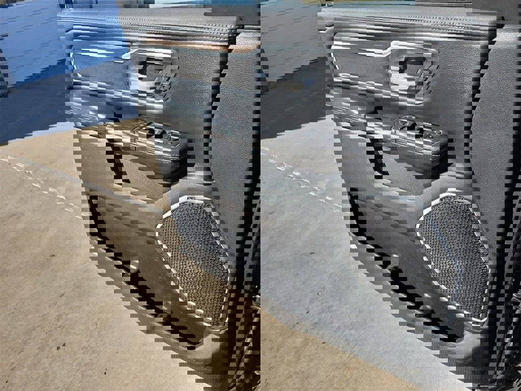 Used 2021 RAM 1500 Laramie w/ Off Road Group image 25