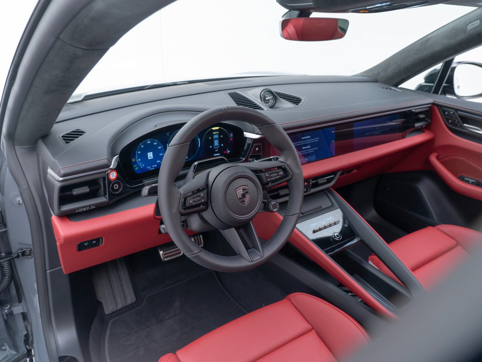 New 2026 Porsche Macan Turbo Electric AWD/4WD image 4