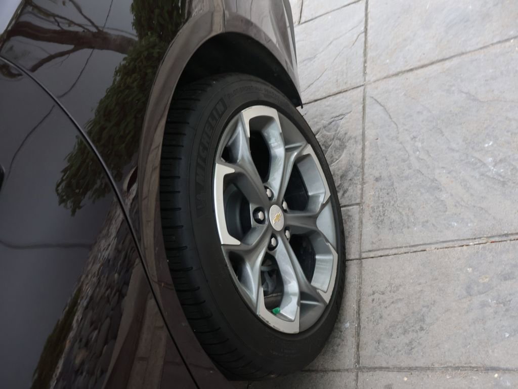 Used 2020 Chevrolet Malibu LT w/ Leather Package image 19