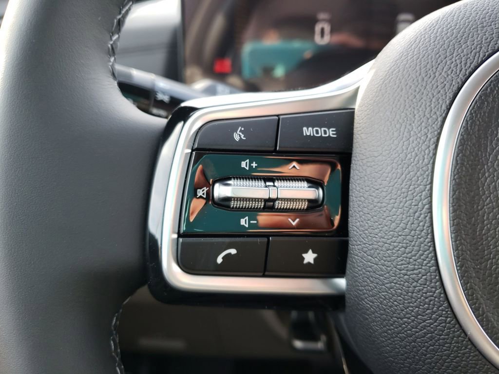 New 2026 Kia Carnival EX FWD image 12