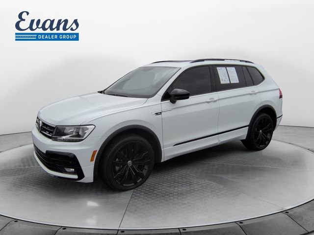 Used 2020 Volkswagen Tiguan SE R-Line image 1