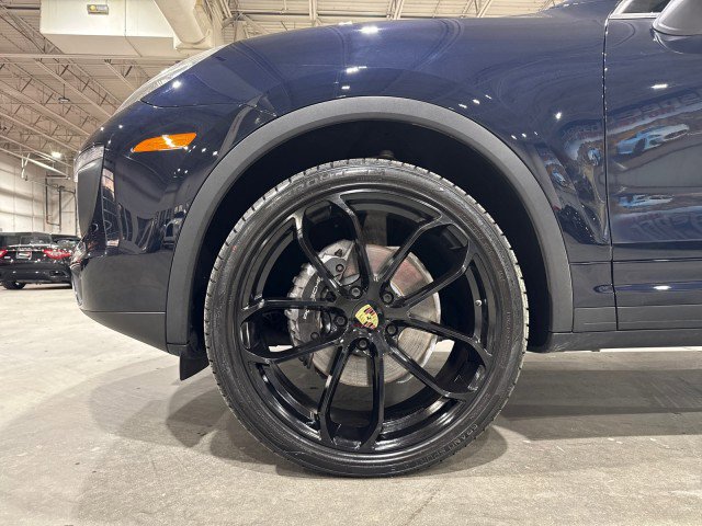 Used 2016 Porsche Cayenne image 20