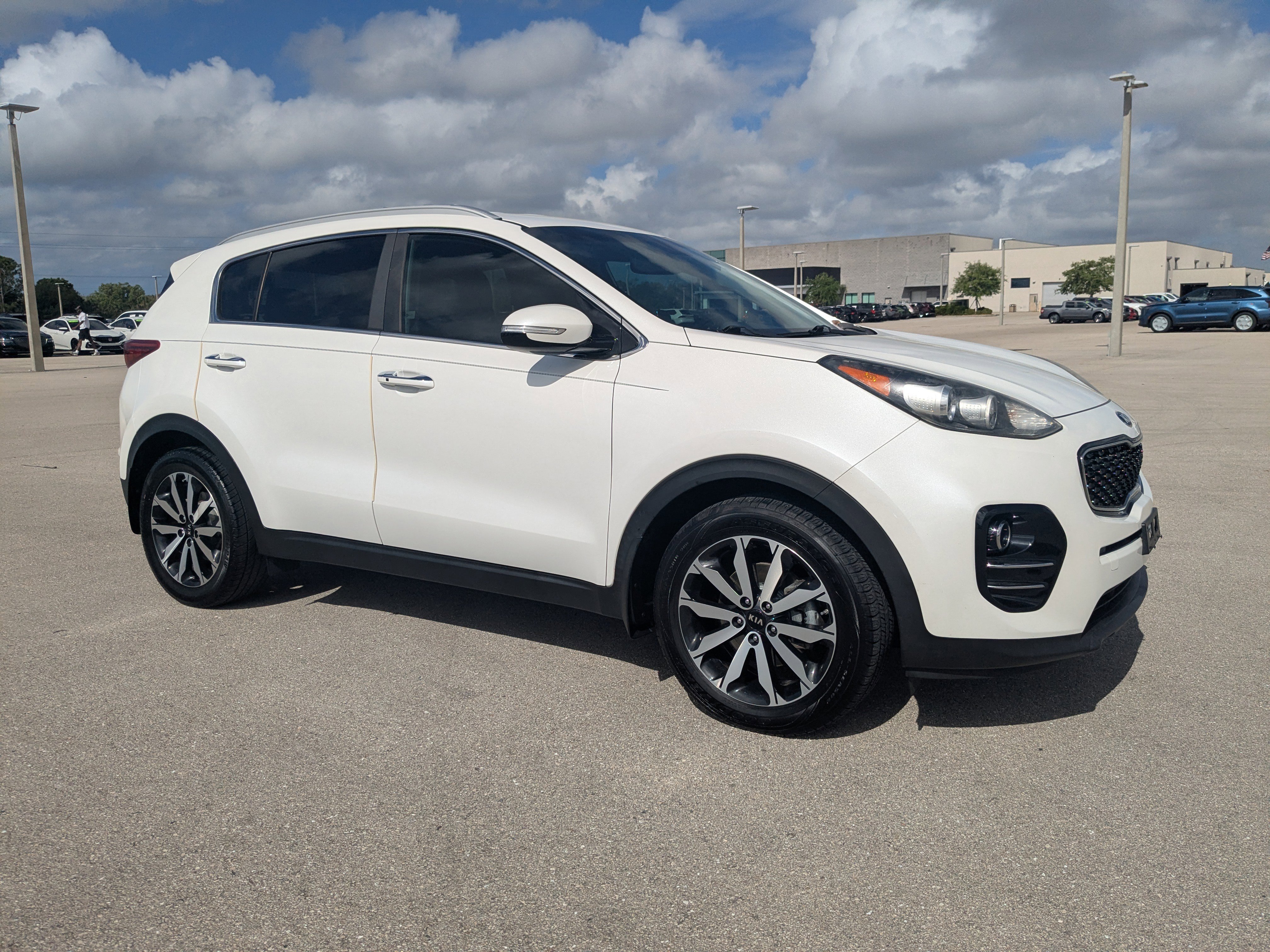 Certified 2019 Kia Sportage EX image 2
