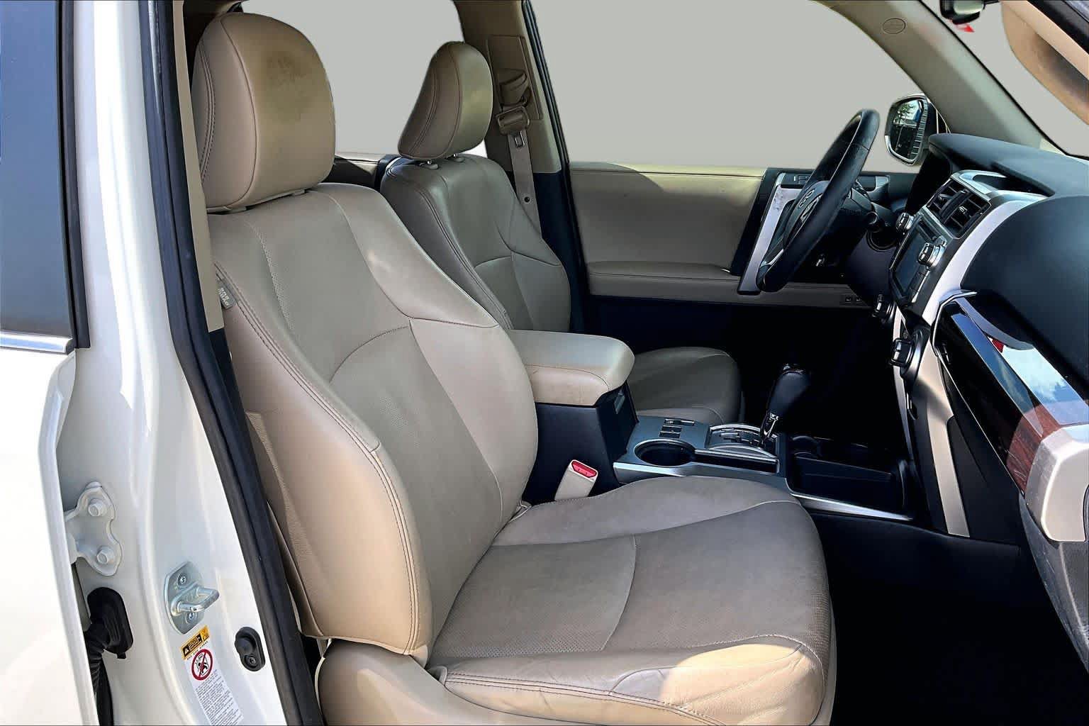 Used 2017 Toyota 4Runner Limited RWD image 9