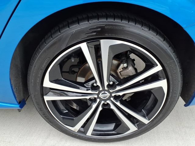 Used 2022 Nissan Sentra SR w/ SR Premium Package FWD image 24