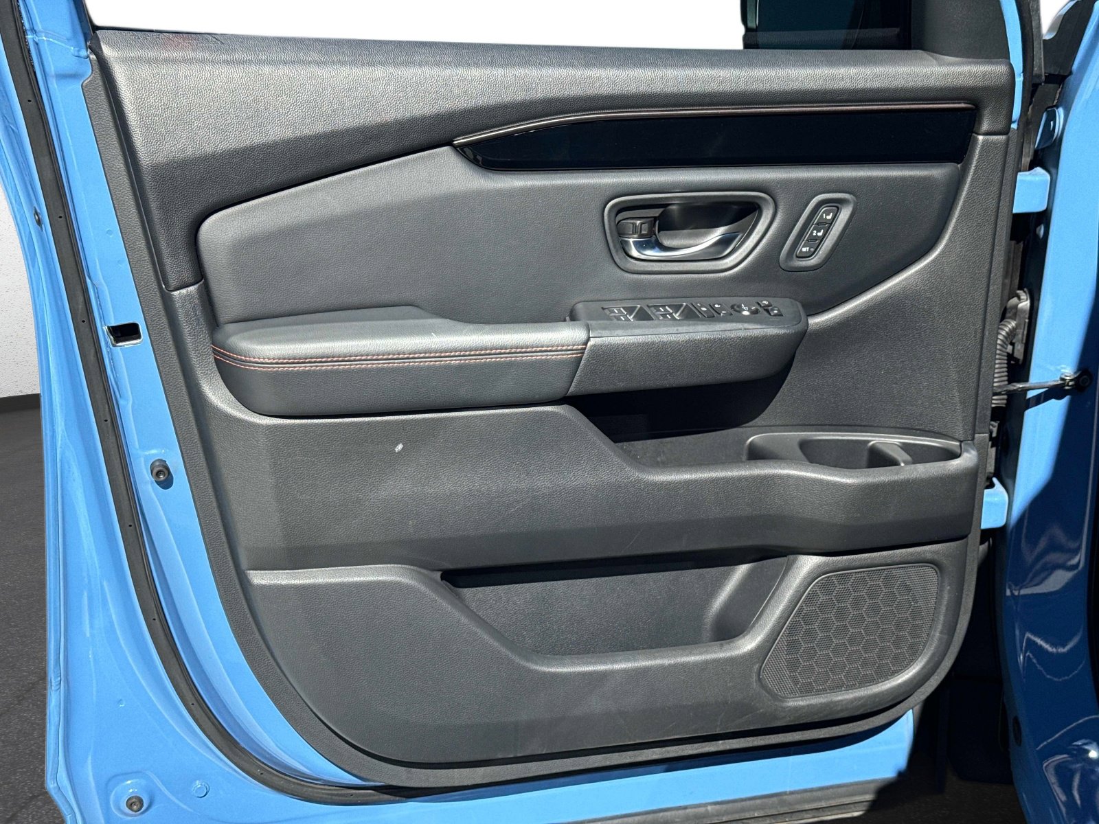 Used 2023 Honda Pilot TrailSport image 19