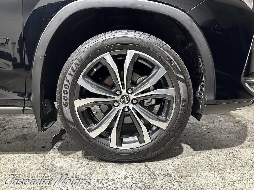 Used 2020 Lexus RX 450hL AWD w/ Premium Package image 35