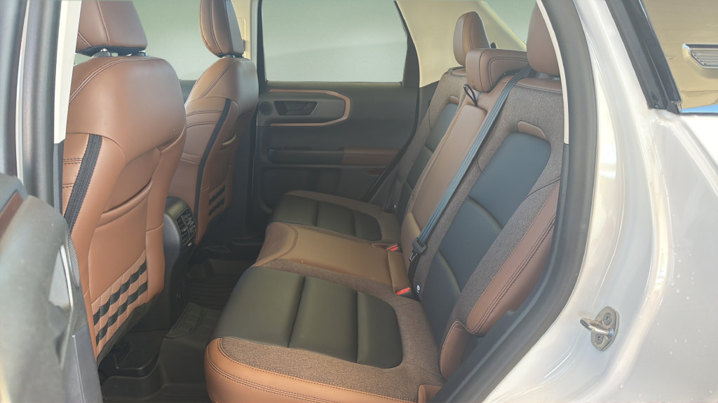 Used 2025 Ford Bronco Sport Outer Banks w/ Outer Banks Tech Package+ AWD/4WD image 12
