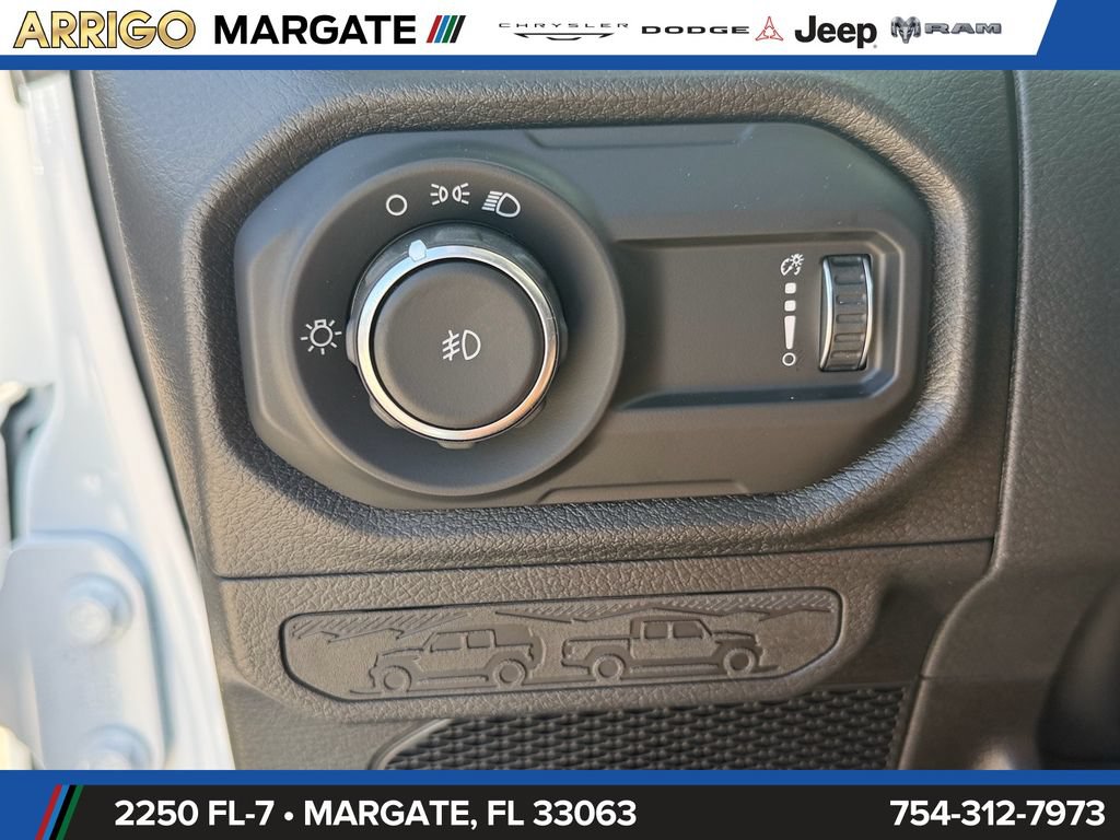 New 2026 Jeep Wrangler Unlimited Sahara AWD/4WD image 31