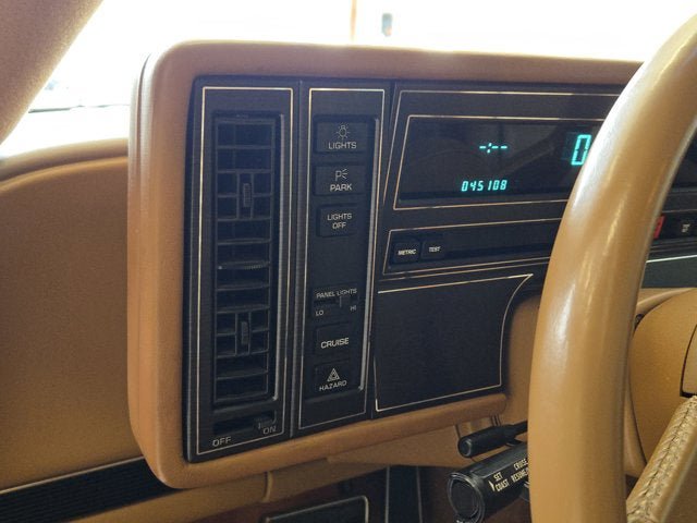 Used 1989 Buick Reatta Coupe FWD image 16