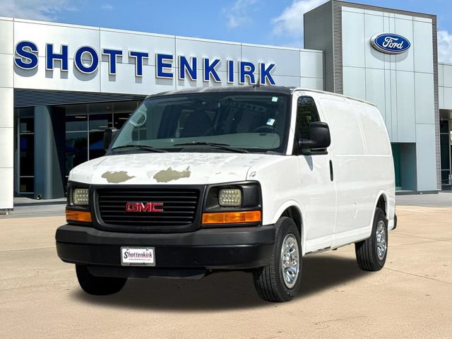 Used 2011 GMC Savana 1500 RWD image 3