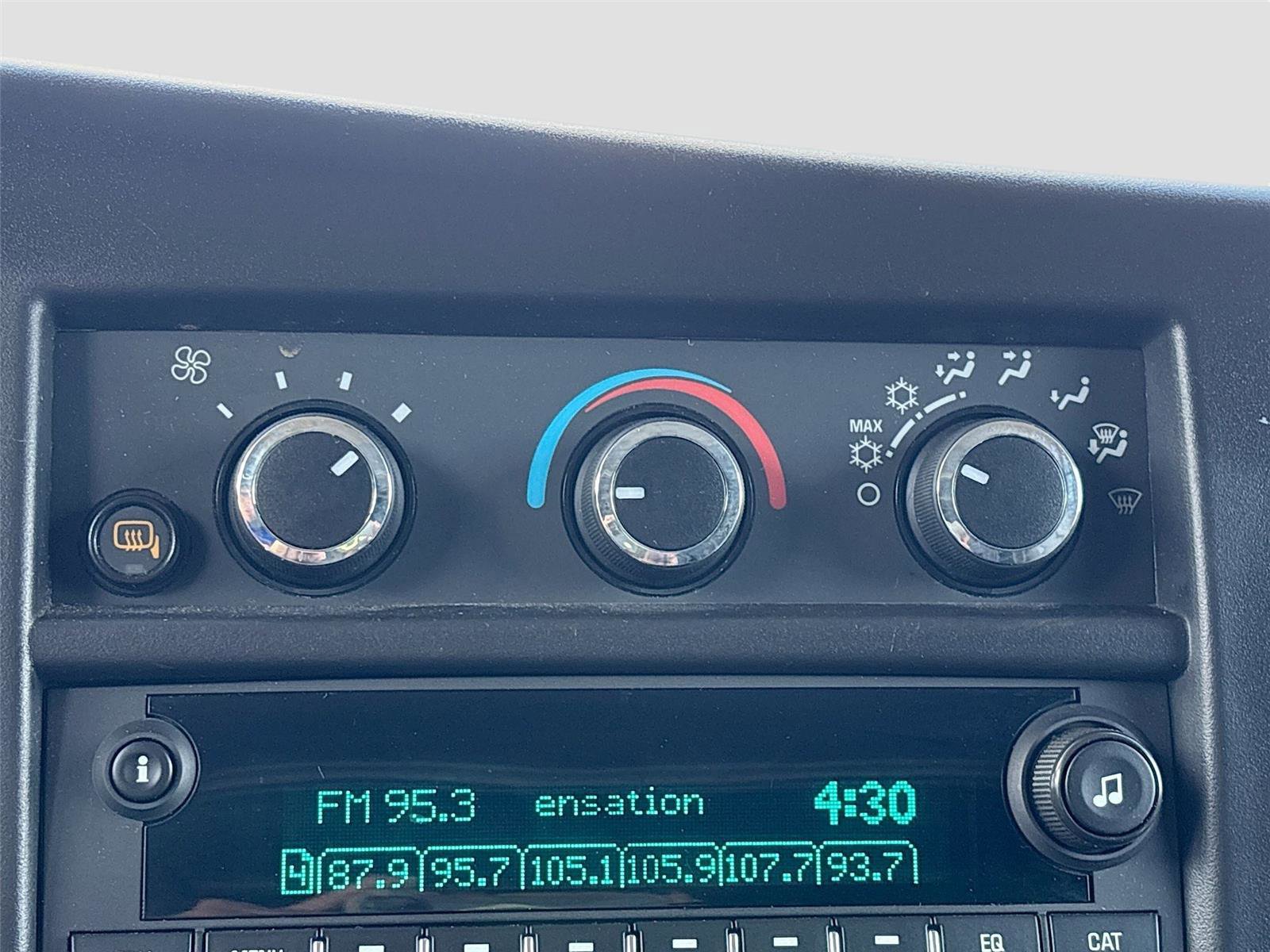 Used 2023 Chevrolet Express 2500 Extended w/ Driver Convenience Package image 17