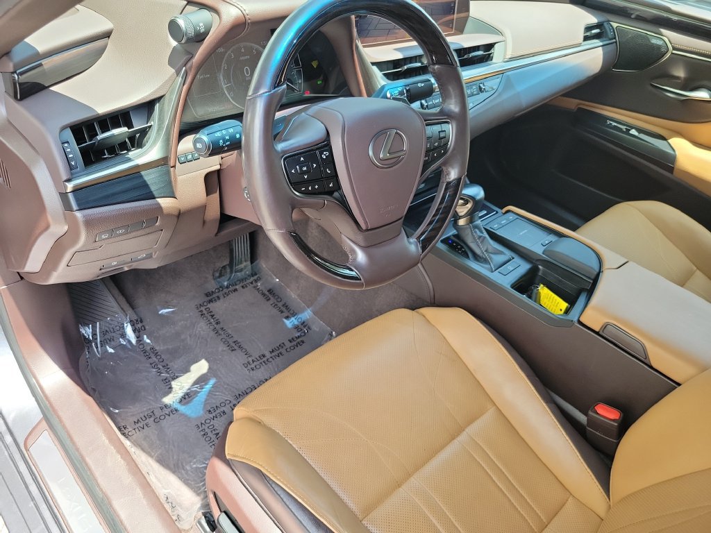 Used 2021 Lexus ES 350 Ultra Luxury FWD image 29