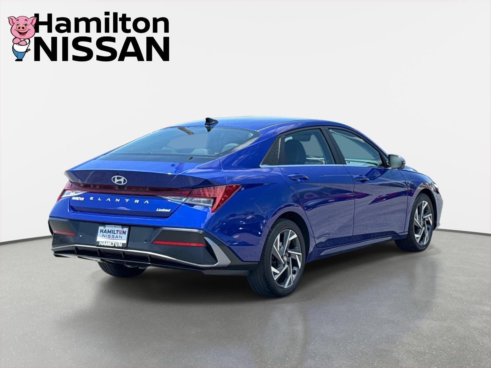 Used 2024 Hyundai Elantra Limited FWD image 2