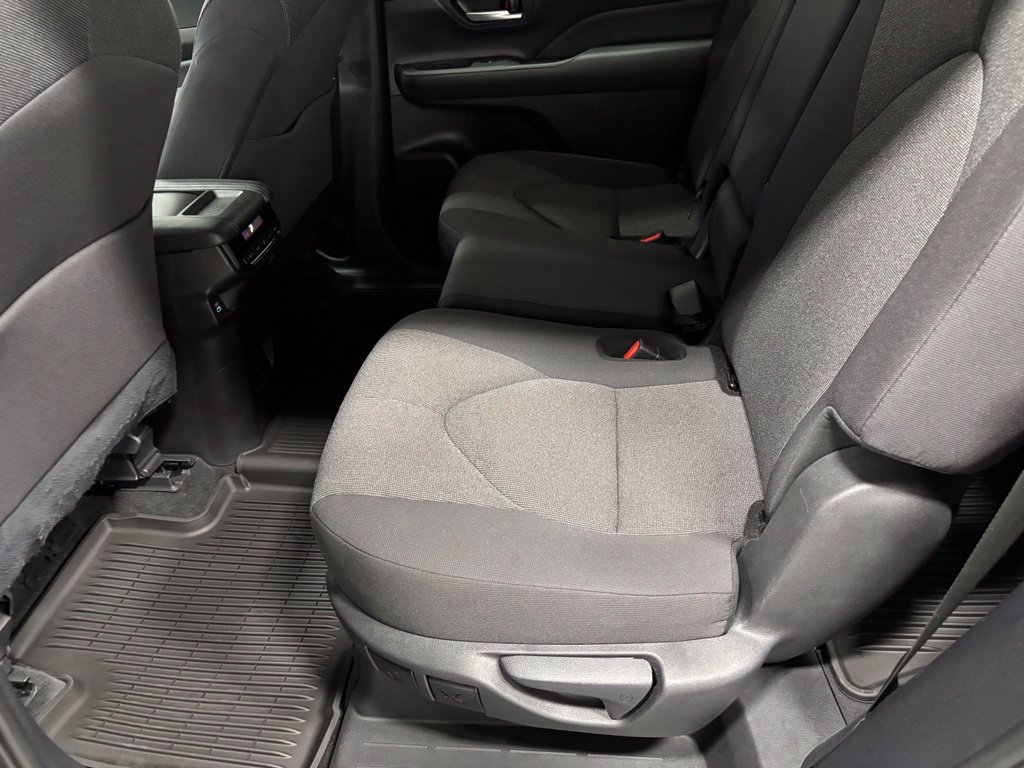 Used 2026 Toyota Grand Highlander AWD image 47
